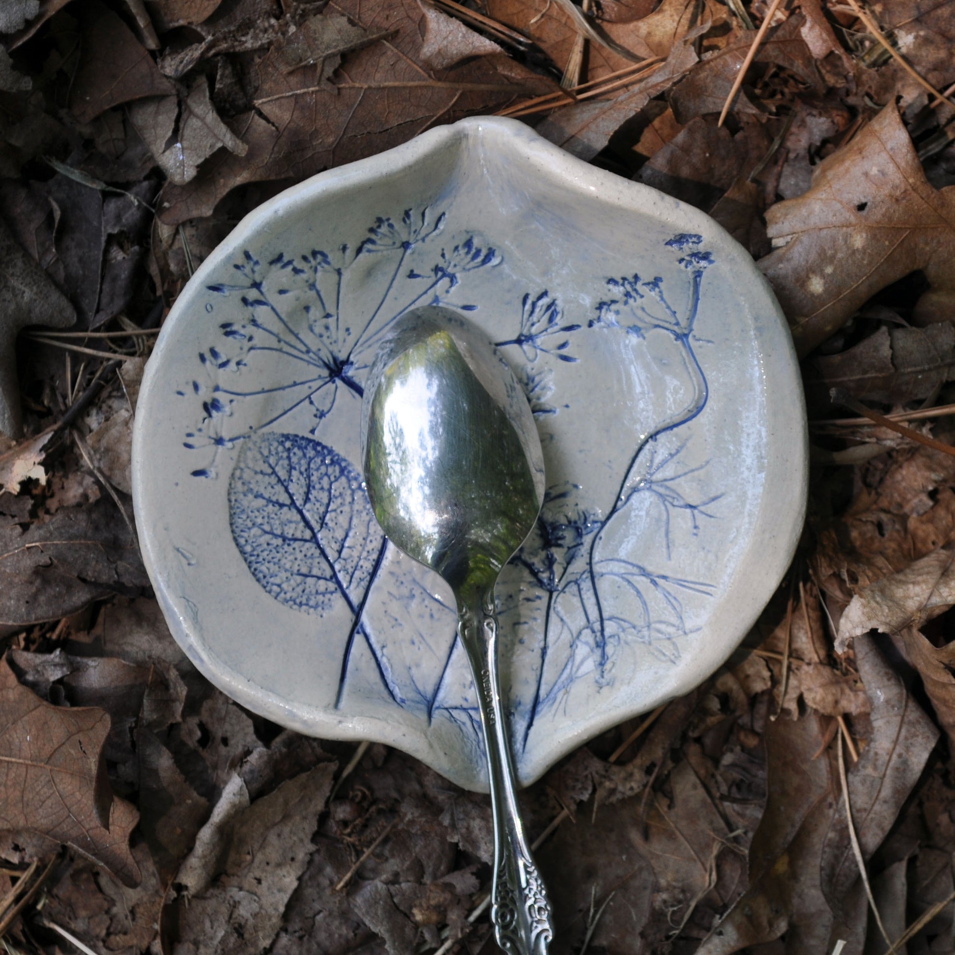 SRSD 301 spoon rest, soap dish, sage, dill and thyme in blue with spoon.jpg