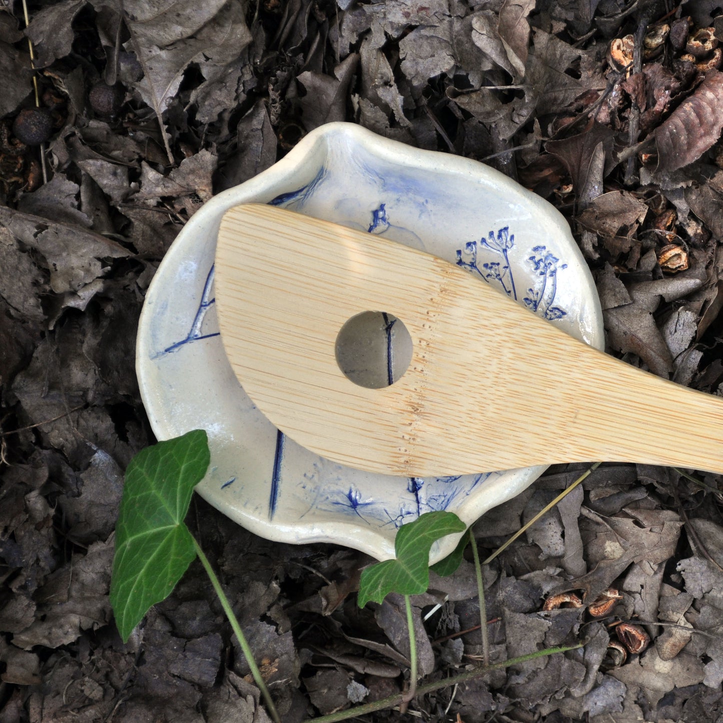 spoon rest with large wood spoon.jpg