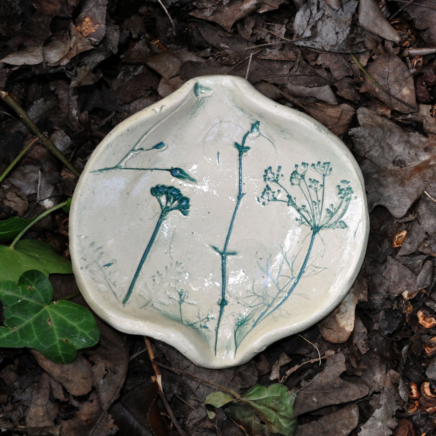 srsd303 spoon rest, soap dish, yarrow, eucalyptus dill in green main image.jpg